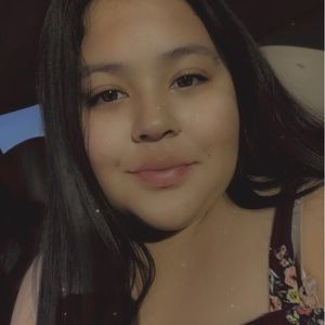 Meet your Posher, Danitza